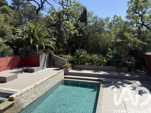 Maison à vendre 10 pièces 400 m² Toulon