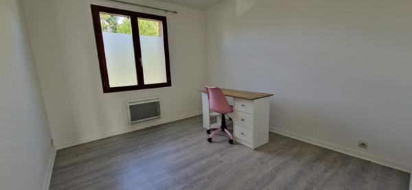 Maison à vendre à Saint Saturnin - 5 pièces, 3 chambres - Plain-pied