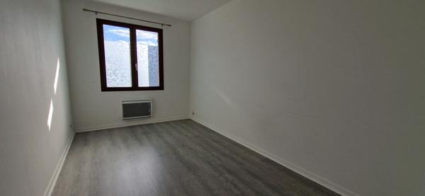 Maison à vendre à Saint Saturnin - 5 pièces, 3 chambres - Plain-pied