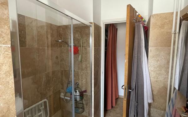 Appartement à vendre    3 pièces • 90,37 m2 Avignon