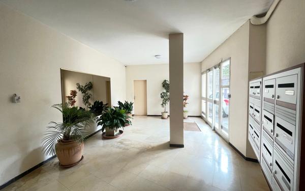 Appartement à vendre    3 pièces • 90,37 m2 Avignon