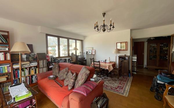 Appartement à vendre    3 pièces • 90,37 m2 Avignon