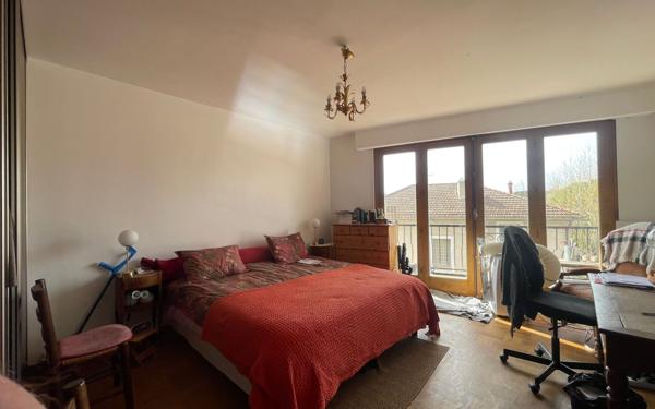 Appartement à vendre    3 pièces • 90,37 m2 Avignon