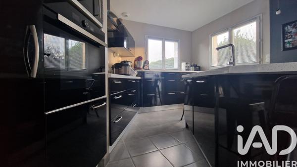 Maison à vendre 5 pièces 102 m² Saint-Loubès