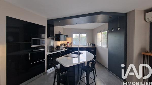 Maison à vendre 5 pièces 102 m² Saint-Loubès