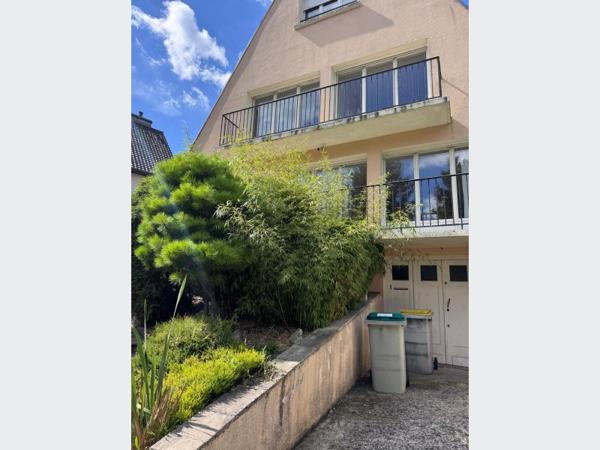 Maison à Louer à Sainte-Catherine 1520 € *