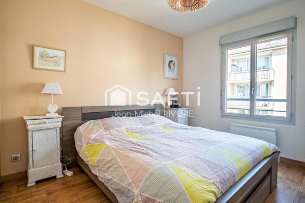 Très beau T3 lumineux, avec terrasse sur Lyon 8ème, bénéficiant d’une belle exposition, implanté dans une résidence de qualité, sécurisée et avec piscine.