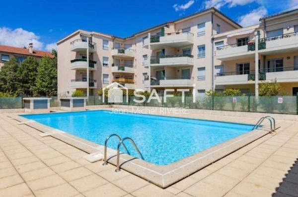 Très beau T3 lumineux, avec terrasse sur Lyon 8ème, bénéficiant d’une belle exposition, implanté dans une résidence de qualité, sécurisée et avec piscine.