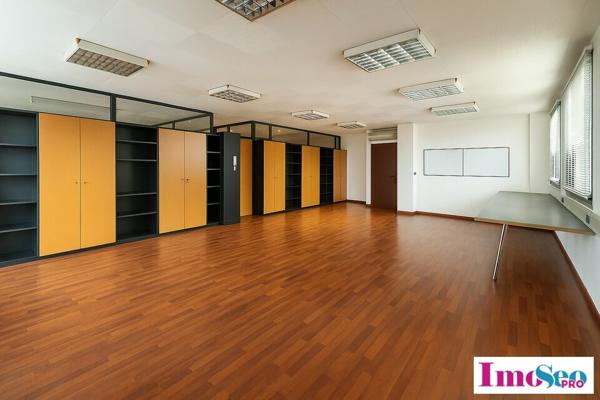 BUREAUX à LOUER