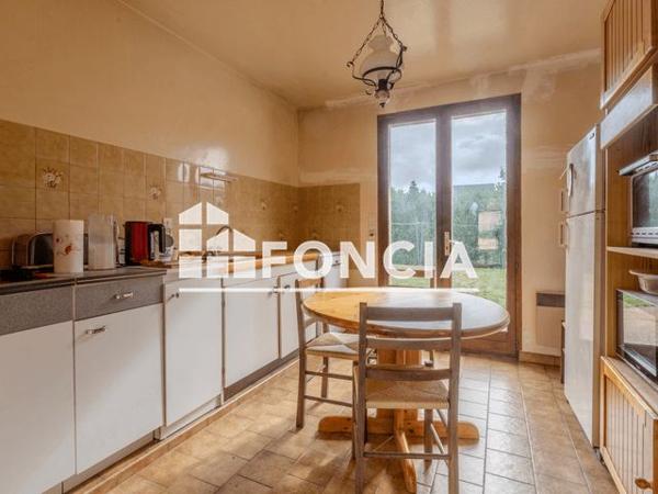 À vendre Maison 4 pièces 92.91 m² - Coulans-sur-gée 72550