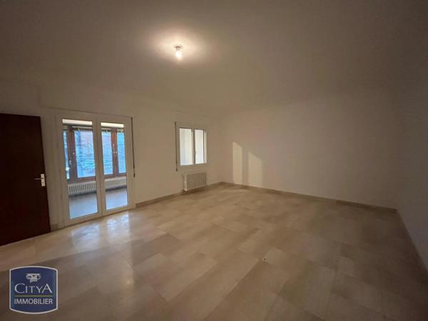 Appartement à louer 4 pièces 144.9m²