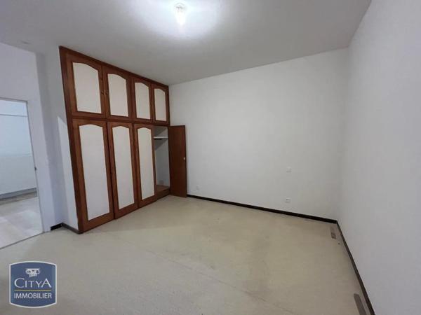 Appartement à louer 4 pièces 144.9m²