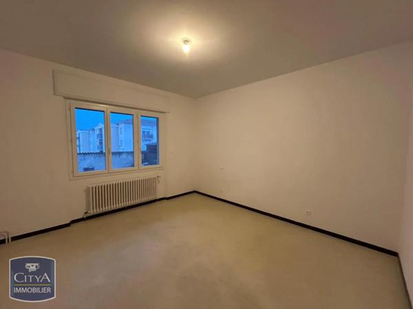 Appartement à louer 4 pièces 144.9m²