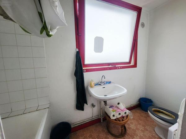 Immeuble de rapport à vendre à Ussel en Corrèze (19200), ref : UM 1301