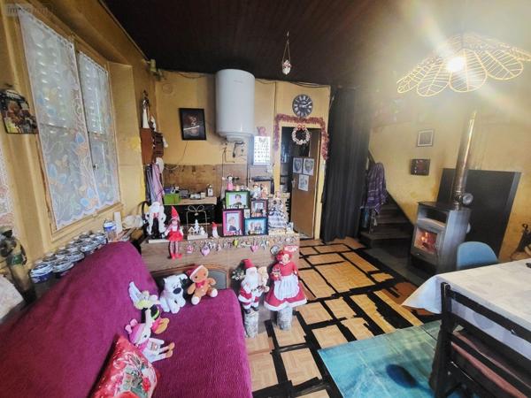 Immeuble de rapport à vendre à Ussel en Corrèze (19200), ref : UM 1301