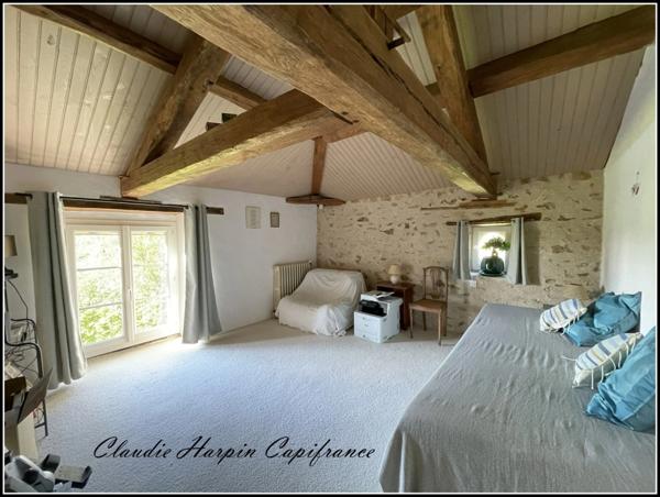 Propriété à vendre avec gîtes - dépendances - piscine - 14 pièces LA FERRIERE EN PARTHENAY (79) 429 m² habitable - terrain 5865 m²