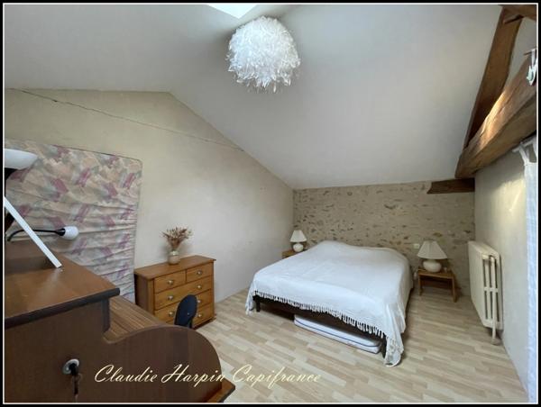 Propriété à vendre avec gîtes - dépendances - piscine - 14 pièces LA FERRIERE EN PARTHENAY (79) 429 m² habitable - terrain 5865 m²