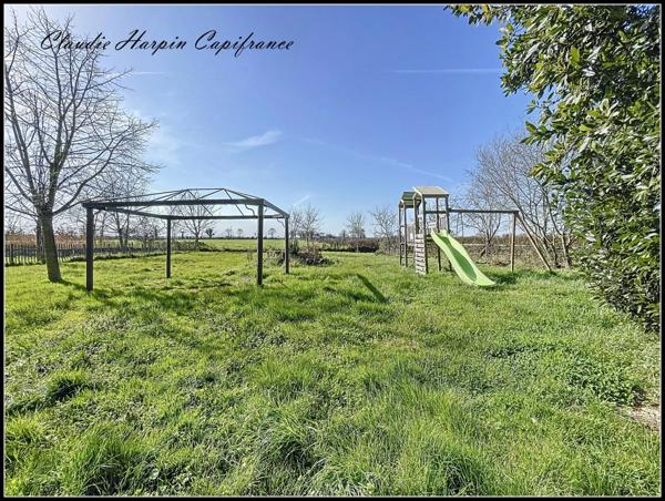 Propriété à vendre avec gîtes - dépendances - piscine - 14 pièces LA FERRIERE EN PARTHENAY (79) 429 m² habitable - terrain 5865 m²