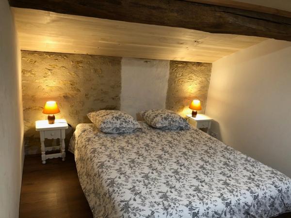 Propriété à vendre avec gîtes - dépendances - piscine - 14 pièces LA FERRIERE EN PARTHENAY (79) 429 m² habitable - terrain 5865 m²