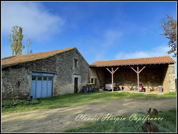 Propriété à vendre avec gîtes - dépendances - piscine - 14 pièces LA FERRIERE EN PARTHENAY (79) 429 m² habitable - terrain 5865 m²