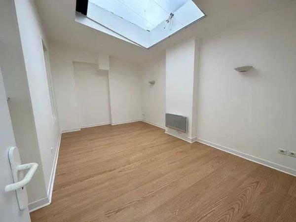 BOULOGNE SUR MER Hypercentre,  Atypique appartement de 89 m² 2 chambres