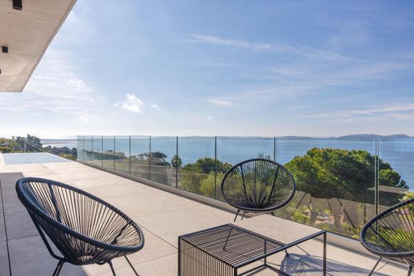 Maison contemporaine vue mer panoramique