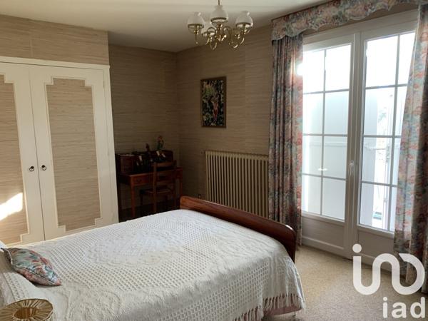 Maison 10 pièces de 260 m² à Marmande (47200)