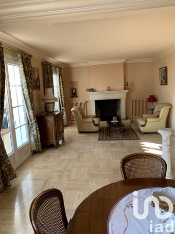 Maison 10 pièces de 260 m² à Marmande (47200)