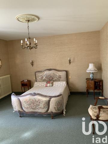 Maison 10 pièces de 260 m² à Marmande (47200)