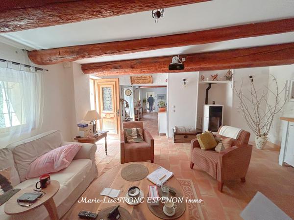 Maison
         10 pièces
        - 243 m² Bien prestige 600 000 € *