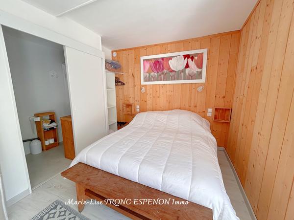 Maison
         10 pièces
        - 243 m² Bien prestige 600 000 € *