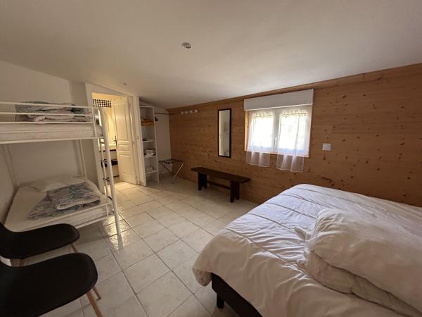 Maison
         10 pièces
        - 243 m² Bien prestige 600 000 € *