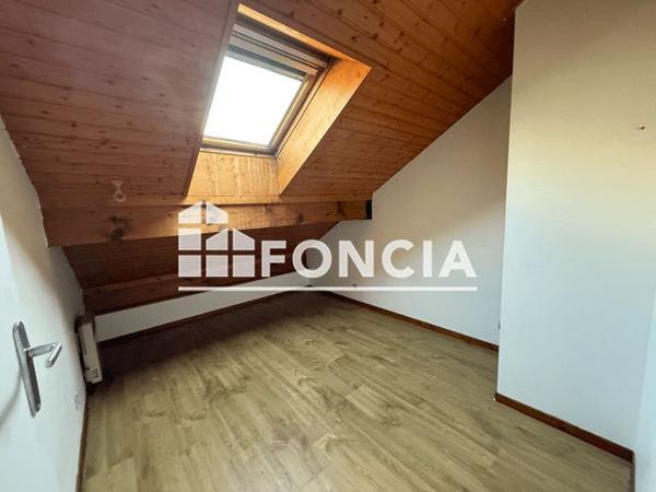 Location Appartement 3 pièces 82 m² - 43 RUE BOCCARD Sallanches 74700