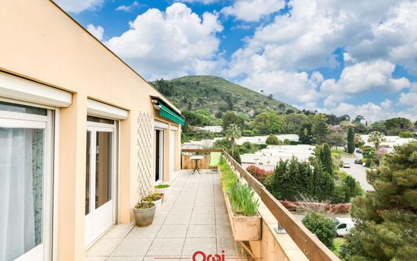 Appartement à vendre    3 pièces • 68 m2 Marseille 9