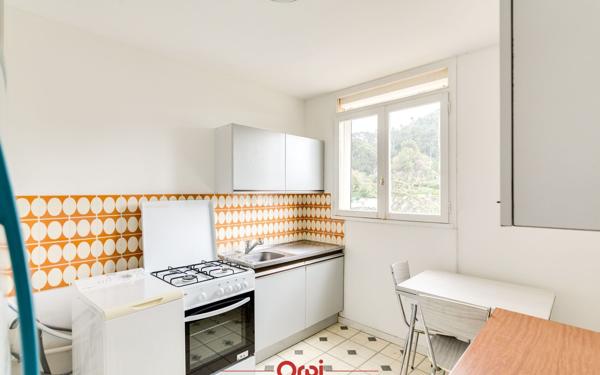 Appartement à vendre    3 pièces • 68 m2 Marseille 9