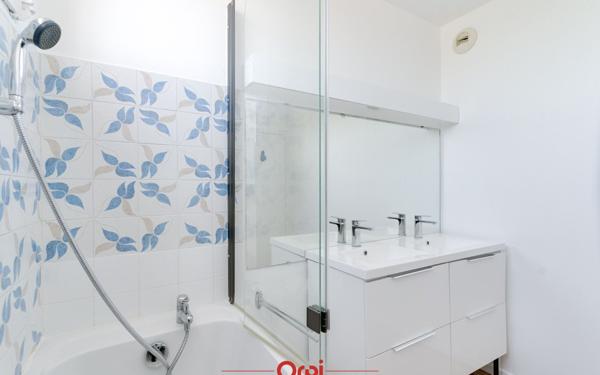 Appartement à vendre    3 pièces • 68 m2 Marseille 9