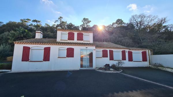 Accès à la plage depuis le jardin!!!