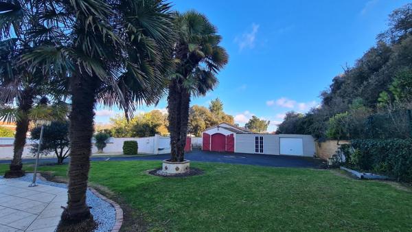 Accès à la plage depuis le jardin!!!
