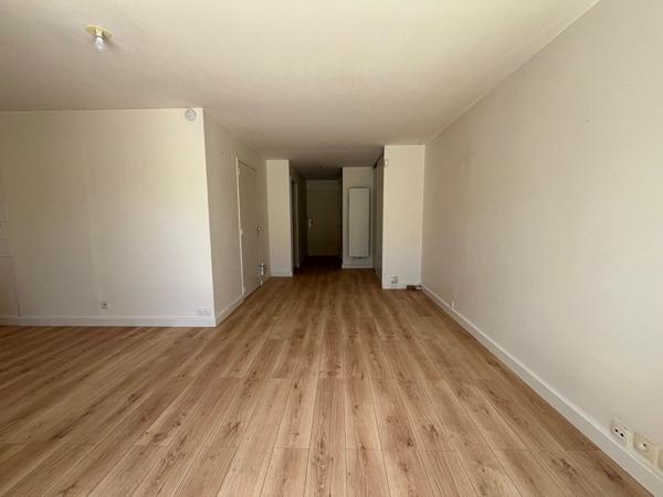 La Chapelle sur Erdre T2 avec belle terrasse et place de parking,  
La chapelle sur erdre 44240