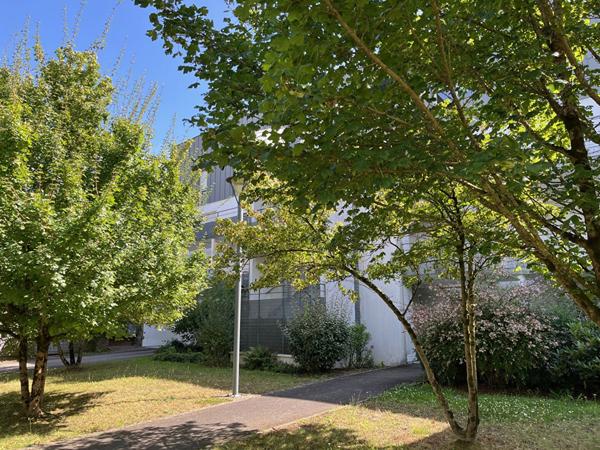 La Chapelle sur Erdre T2 avec belle terrasse et place de parking,  
La chapelle sur erdre 44240