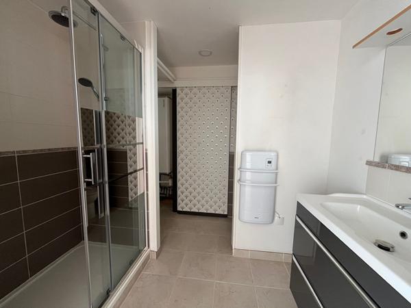 La Chapelle sur Erdre T2 avec belle terrasse et place de parking,  
La chapelle sur erdre 44240