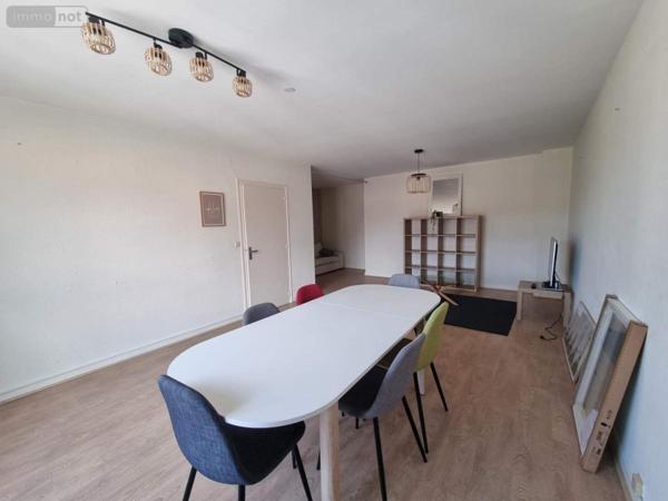 Immeuble à vendre à Saint-Genis-Pouilly dans l'Ain (01630), ref : 01047-705