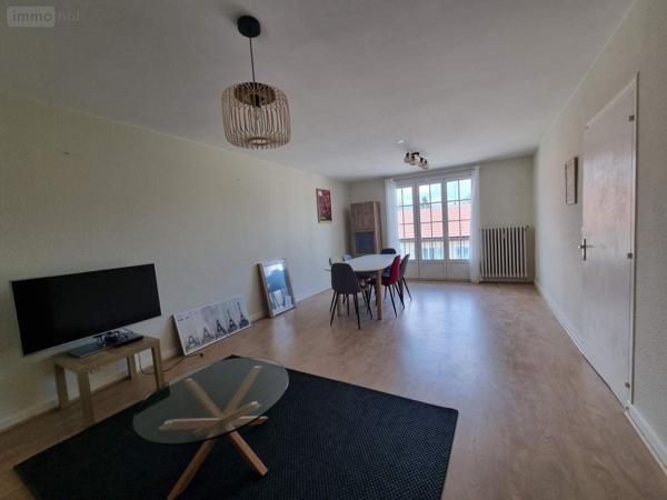 Immeuble à vendre à Saint-Genis-Pouilly dans l'Ain (01630), ref : 01047-705