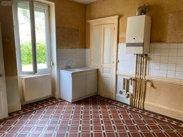 Maison à vendre à Saint-Sernin-du-Bois en Saône-et-Loire (71200), ref : 13744/324