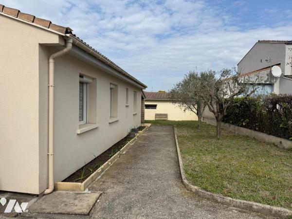BOURG-LES-VALENCE- Maison T4 avec garage et cabanon