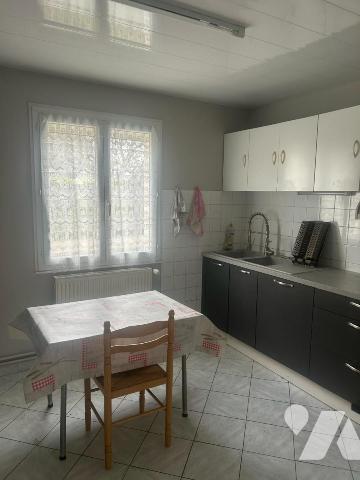 BOURG-LES-VALENCE- Maison T4 avec garage et cabanon