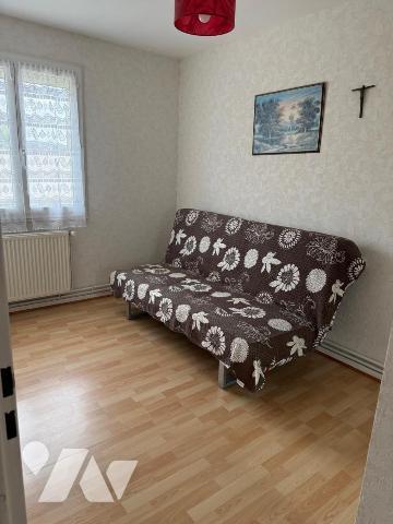 BOURG-LES-VALENCE- Maison T4 avec garage et cabanon