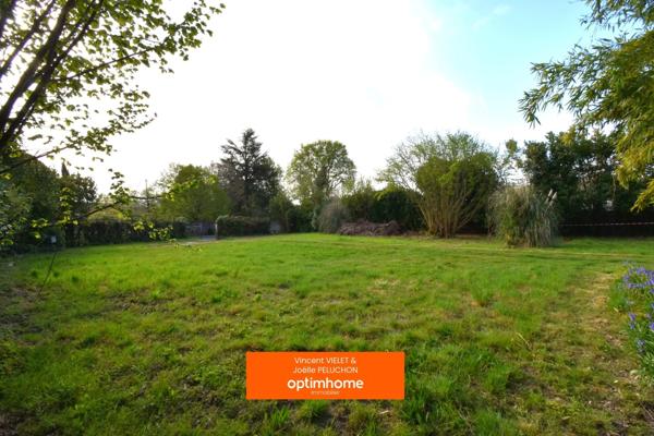 Terrain 784 m² en Haut-FLOIRAC