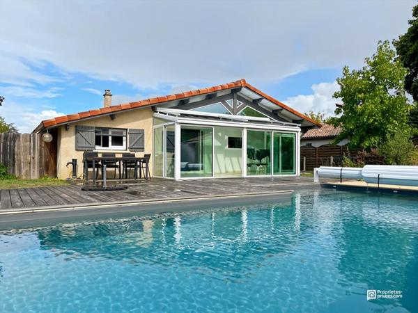 Maison familiale rénovée 4 chambres, piscine - Quartier calme à Saint-Médard-en-Jalles