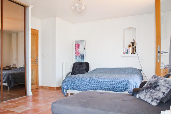 Saint-Martin-du-Var (06670) MAISON INDIVIDUELLE – 141 M² PLUS DÉPENDANCES – TERRAIN DE 1941 M²